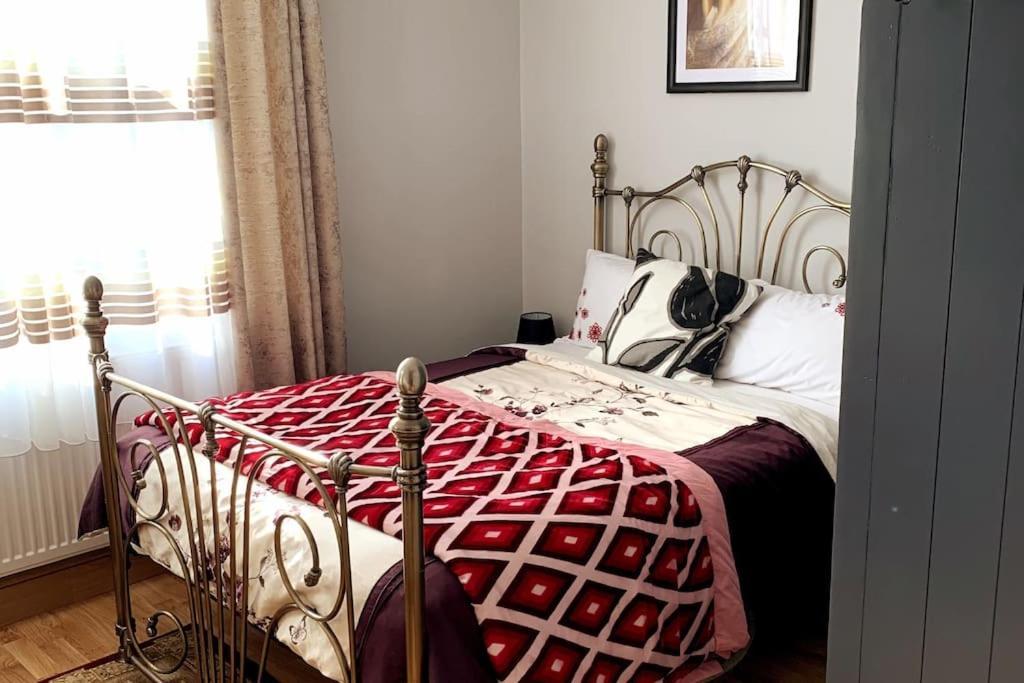 Stylish And Cosy 3 Bedroom Appartment 런던 외부 사진